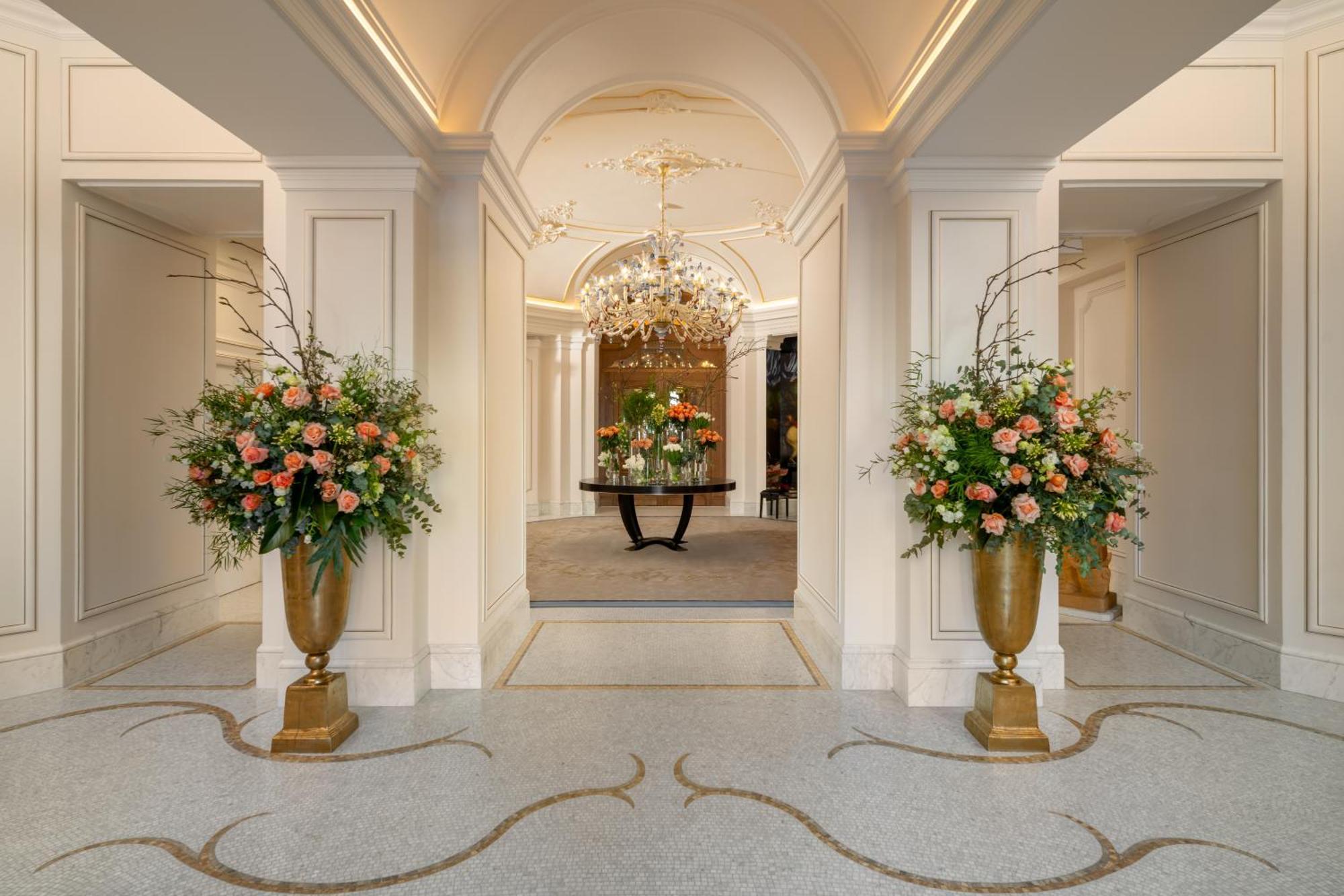 Corinthia Grand Hotel Du Boulevard Bucarest Esterno foto