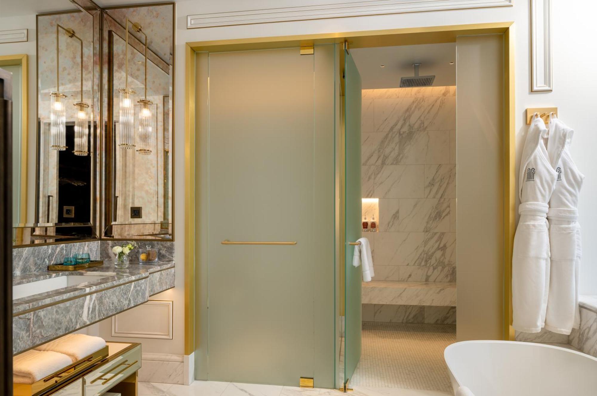 Corinthia Grand Hotel Du Boulevard Bucarest Esterno foto